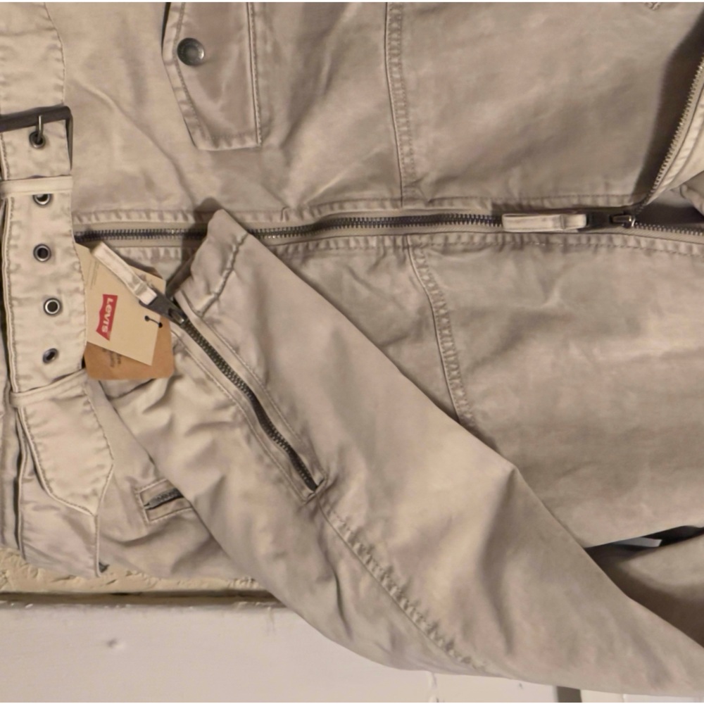 NWT!! Levi Strauss & Co. Women Sherpa lined Trucker Jacket - Picture 8 of 15